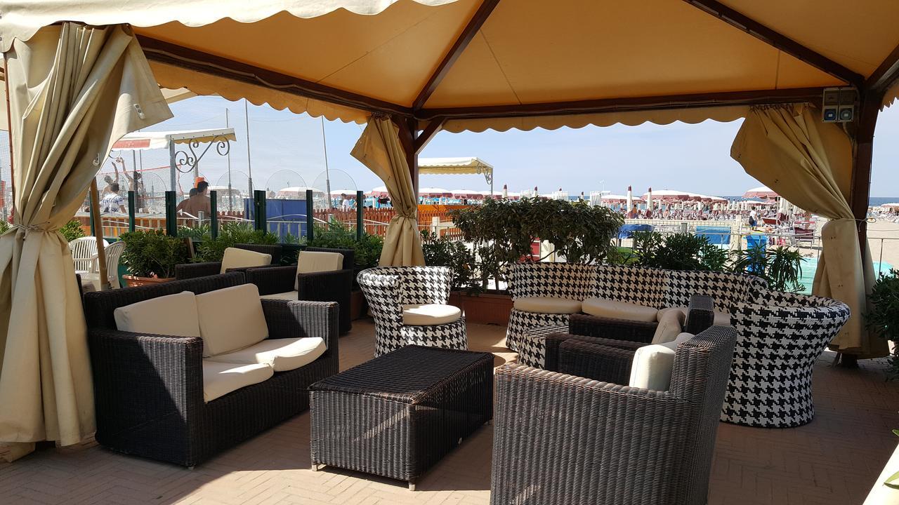 Residence Adriatico Gabicce Mare Exterior foto